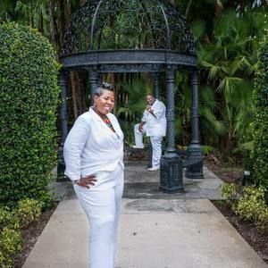 Meet your Posher, Toni